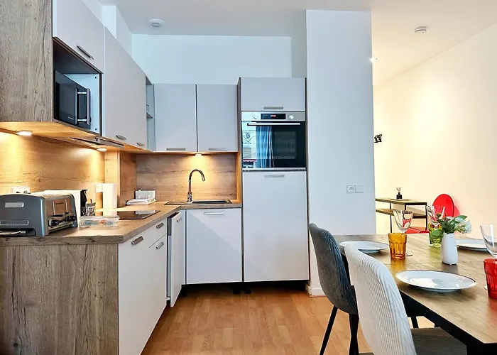 Celine 28 Au 16eme Arrondissement, Victor Hugo Prestige * París